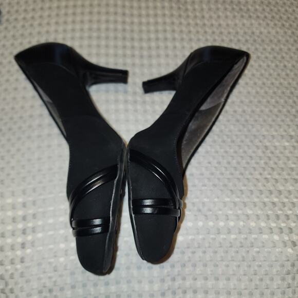 LIFE STRIDE EUC WOMEN'S SIZE 7.5W PASCAL PUMP SHOES - Picture 6 of 10